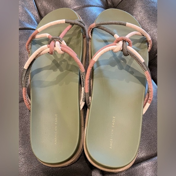 American Eagle Outfitters Shoes - Women’s American Eagle Army Green Slide Sandals Size 9